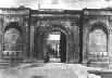 Porta S Pietro.JPG (177466 byte)